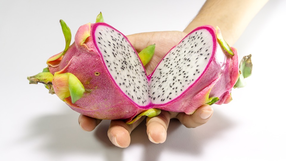 8 Surprising Benefits of Dragon Fruit You Never Knew