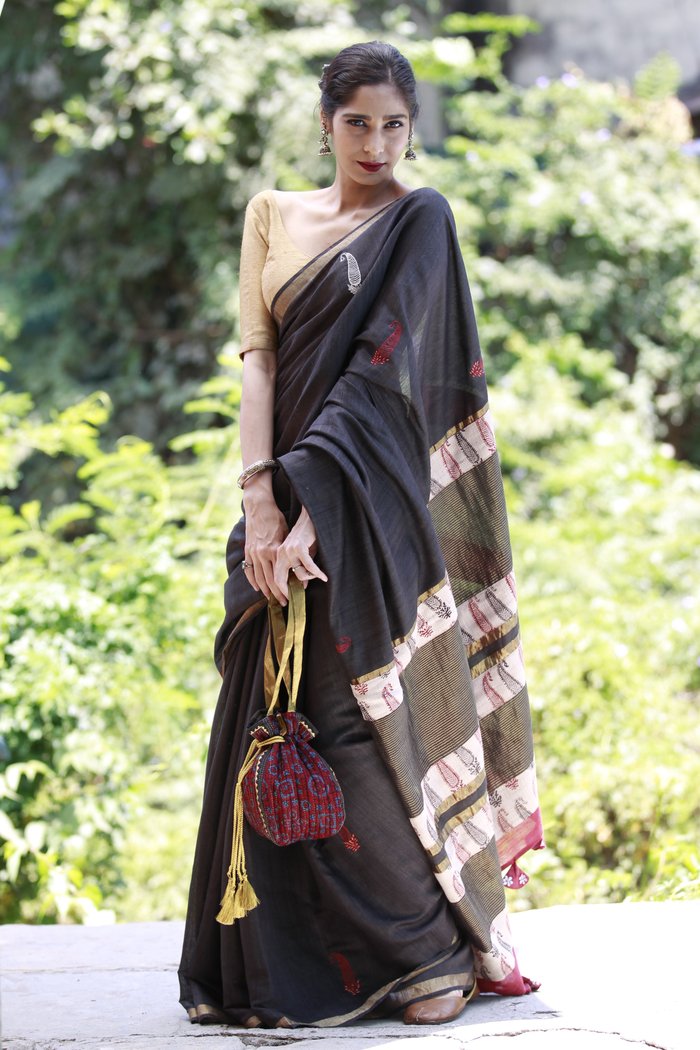 Perfect Combo Of Silk Saree and Potli For Special Occasions