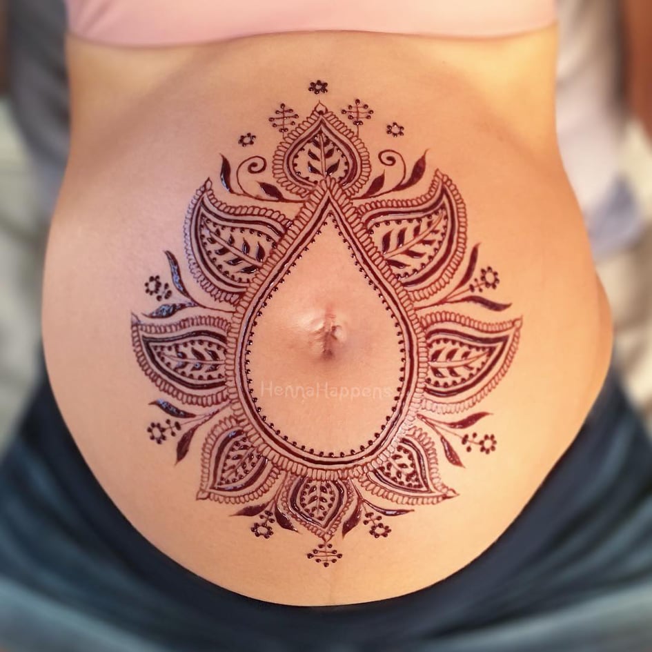 Belly Henna Designs That Fully Capture The Beauty Of Childbirth