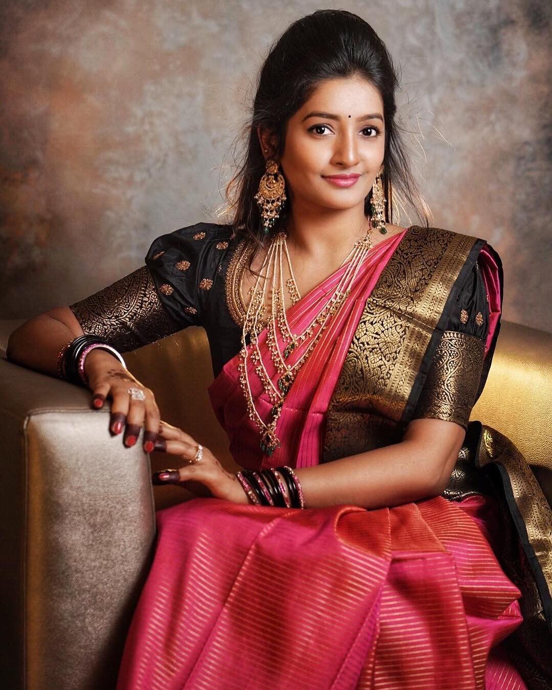 20 Banarasi Saree Blouse Designs Latest & Unique for Your Silk Sarees