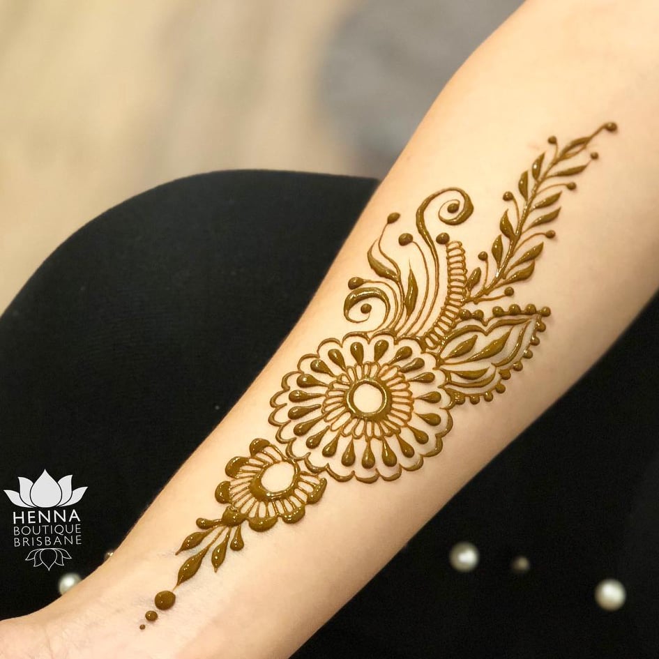 easy and simple mehndi designs that you should try in 2020 tikli