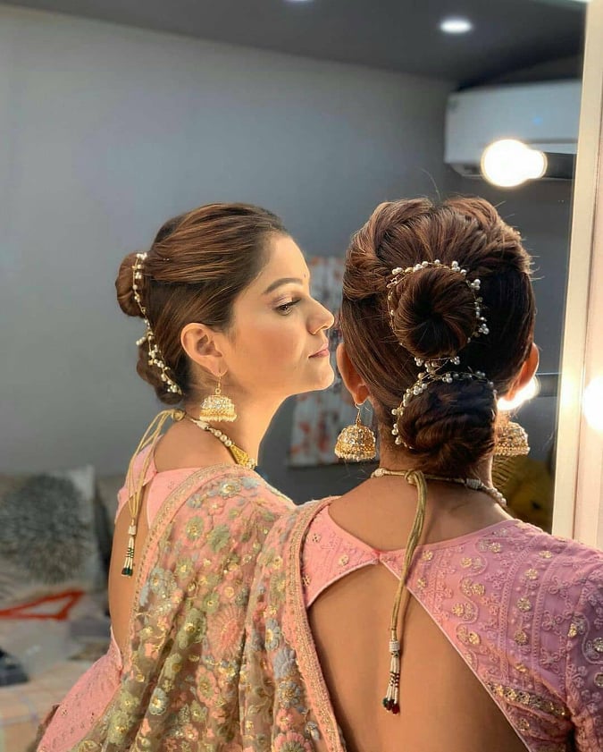 Female Bridal Makeup Hairstyle And Saree Draping