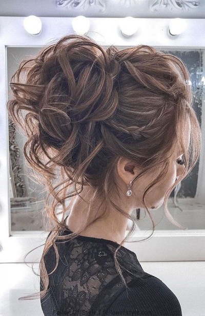 Top 30 Stunning Wedding Hairstyles For Round Faces (2023 Update) - Tattooed  Martha
