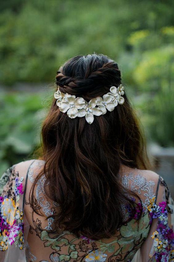 your side swept curla can be easily topped with a fresh flower crown |  Flower crown hairstyle, Wedding hairstyles, Flowers in hair