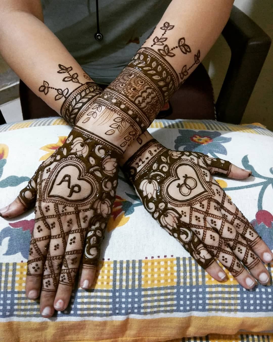 New Simple Stylish Full Hand Dulhan Mehndi Design | Back Hand Bridal Mehndi  Designs | Peacock Mehndi - YouTube