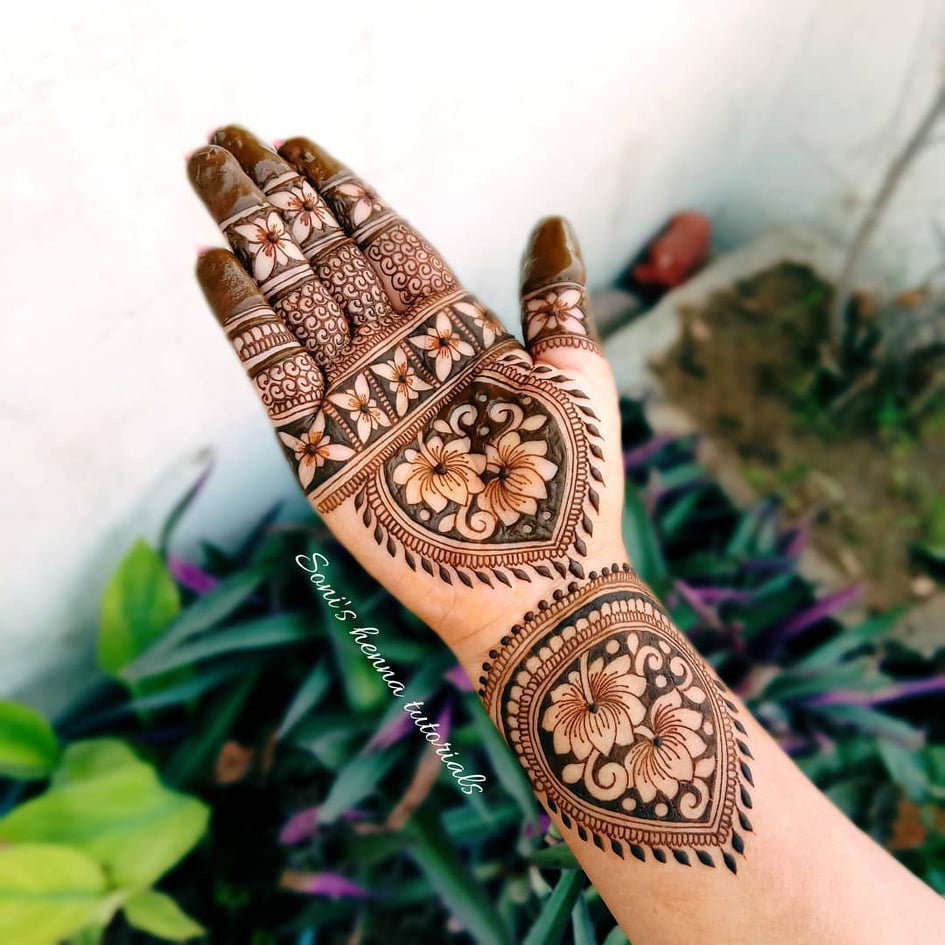 Simple Mehndi Designs For Bride