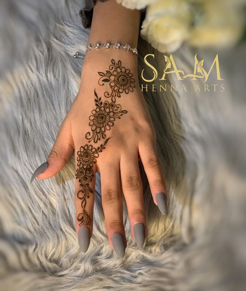 Simple Arabic Mehndi Designs