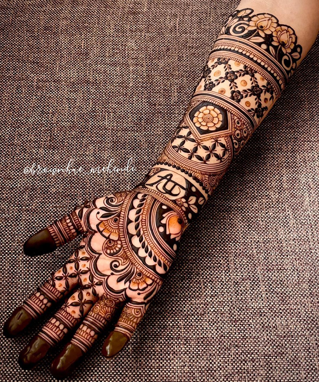Top 10 Simple Mehndi Designs for Inner Hand