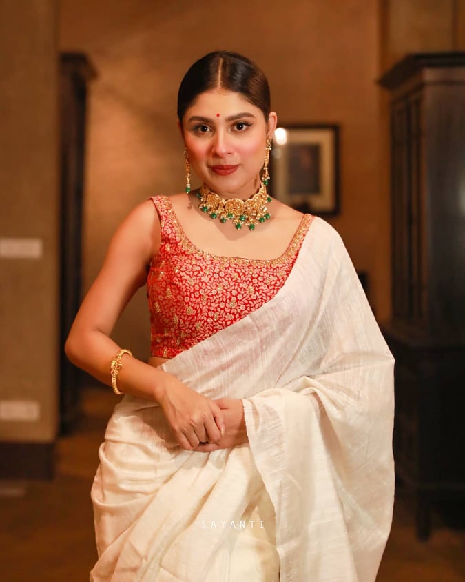 Get the Divya Khosla Bengali Saree Look: A Step-by-Step Style Guide