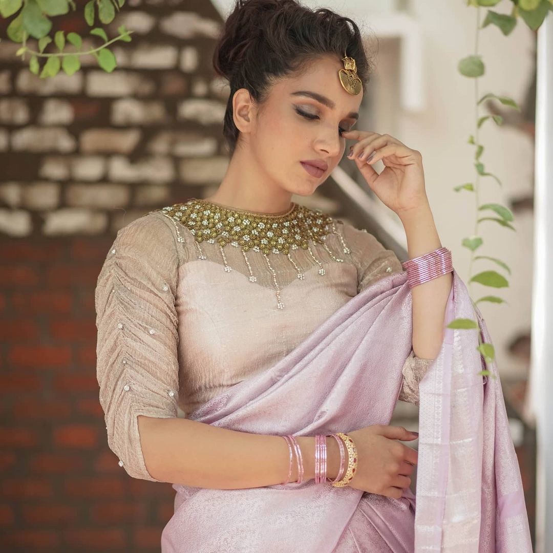 Stylish Bridal Blouse Designs for the Contemporary Brides - Tikli