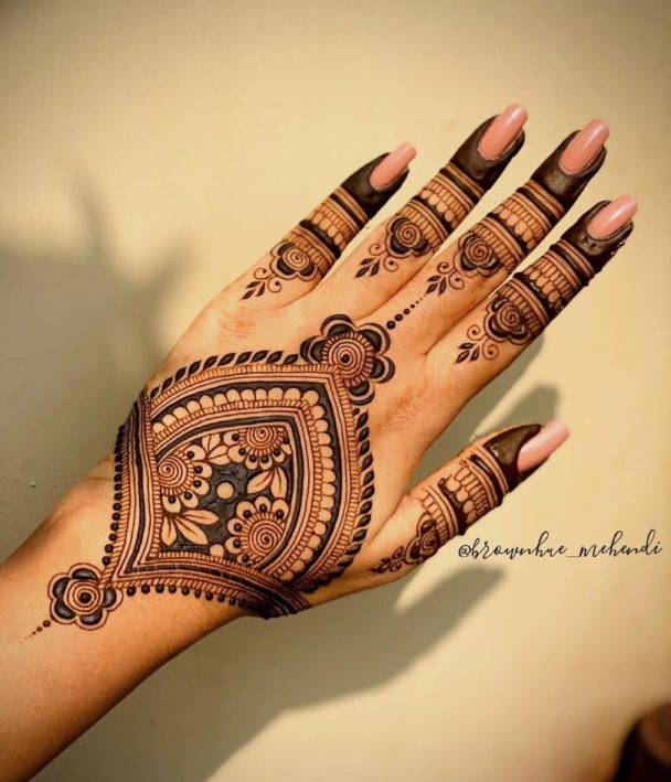 Most Loved Back Hand Mehndi Designs For Bride - Tikli