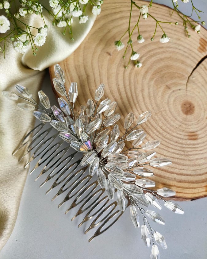 Gorgeous Hair Accessories For Women To Flaunt This Wedding Season - Tikli