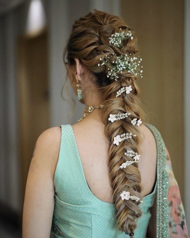 Gorgeous Hair Accessories for Women to Flaunt This Wedding Season - Tikli