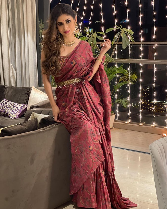 Details 65+ saree look for diwali latest - noithatsi.vn
