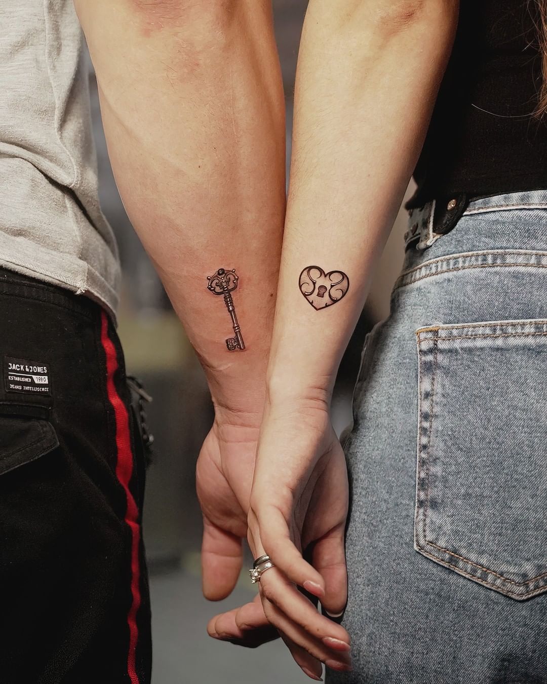 Top 127+ couple tattoo minimalist