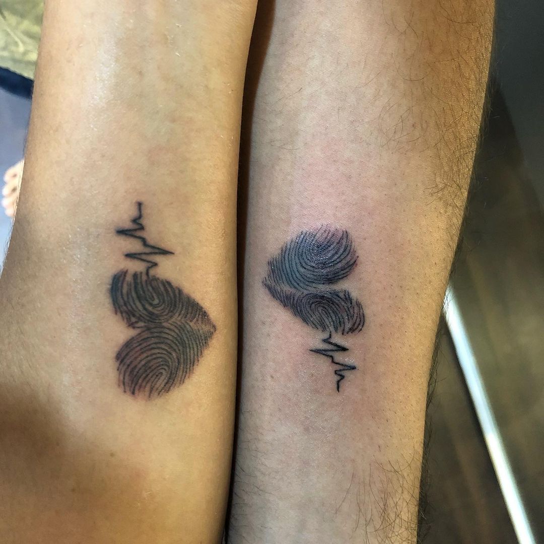 25+ Romantic Couple Tattoo Ideas to Make Your Beloved One Feel Special - Tikli