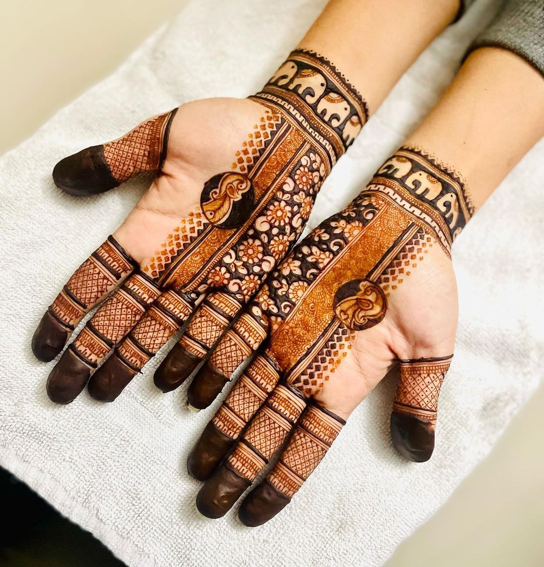 10 Latest Single Line Mehndi Designs with Pictures | Styles At Life