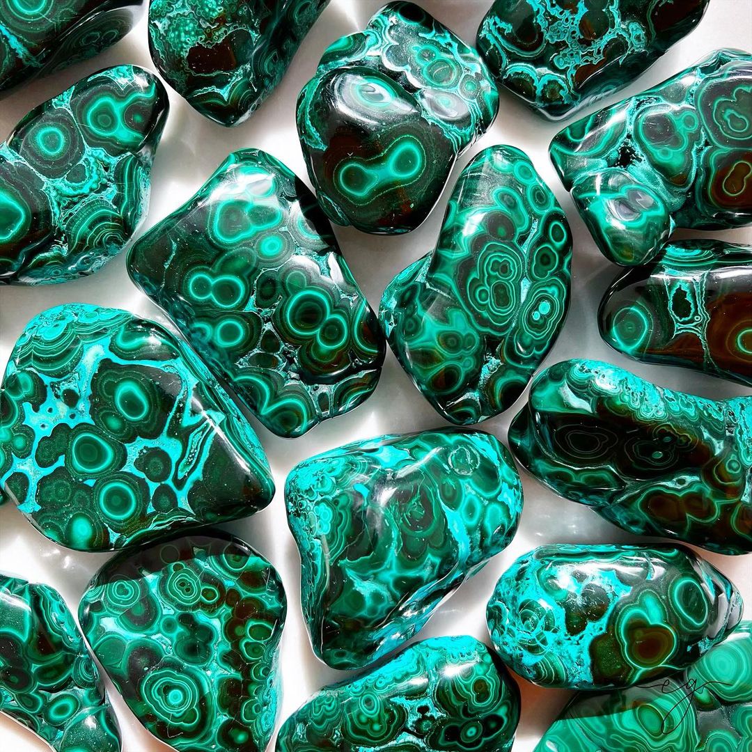 Crystals To Attract Money - Malachite