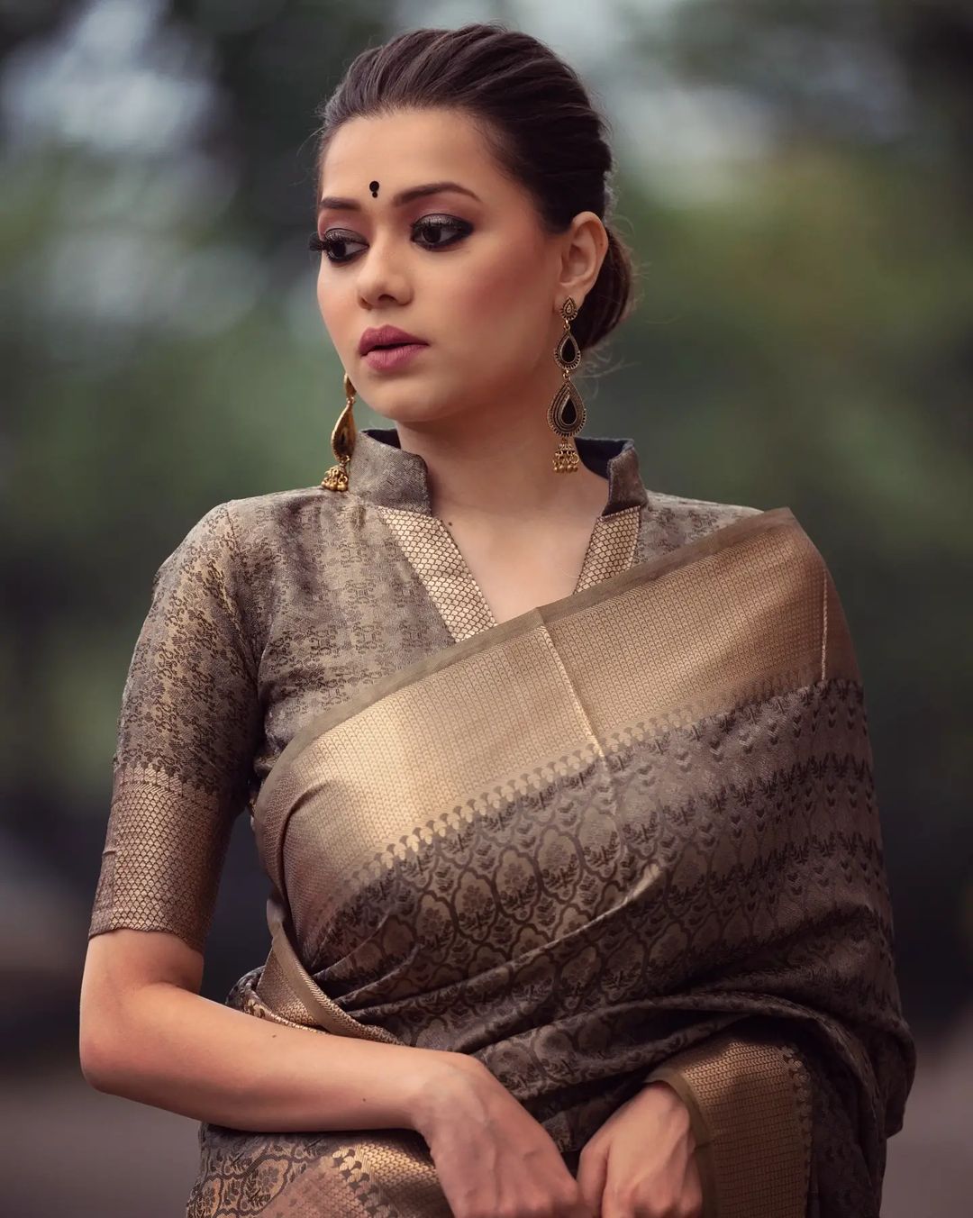 A Stunning Collection of Cotton Saree Blouse Designs - Sanskriti Cuttack
