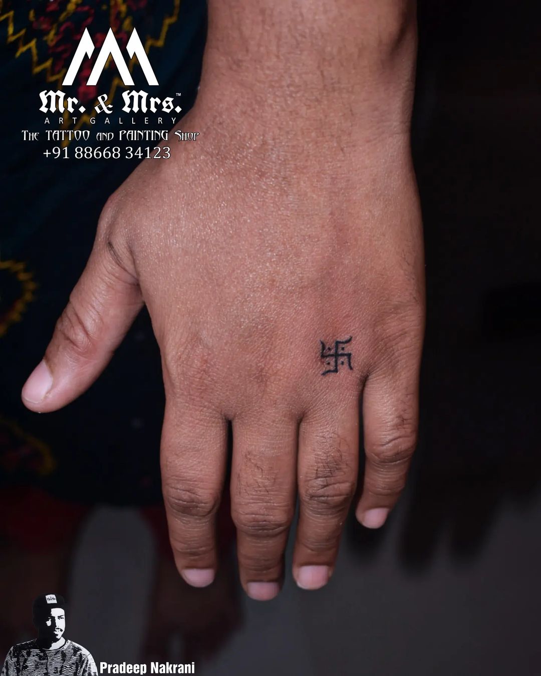 30 Finger Tattoos that are Creative & Beautiful • Tattoodo