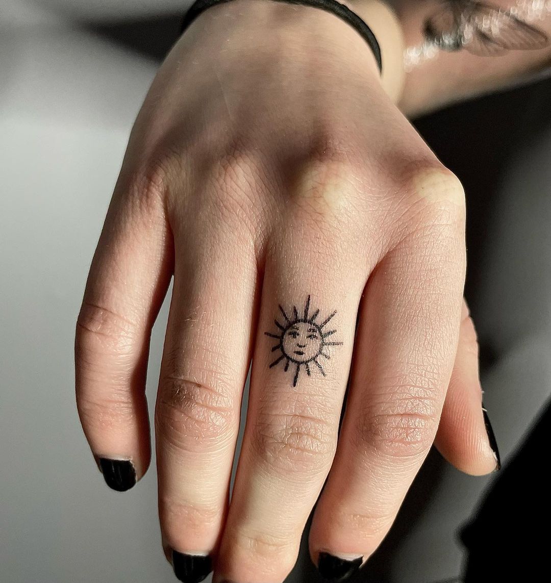 40 Epic Finger Tattoo Ideas For Women and Men  Tikli