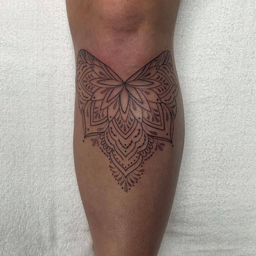 Knee Tattoo 