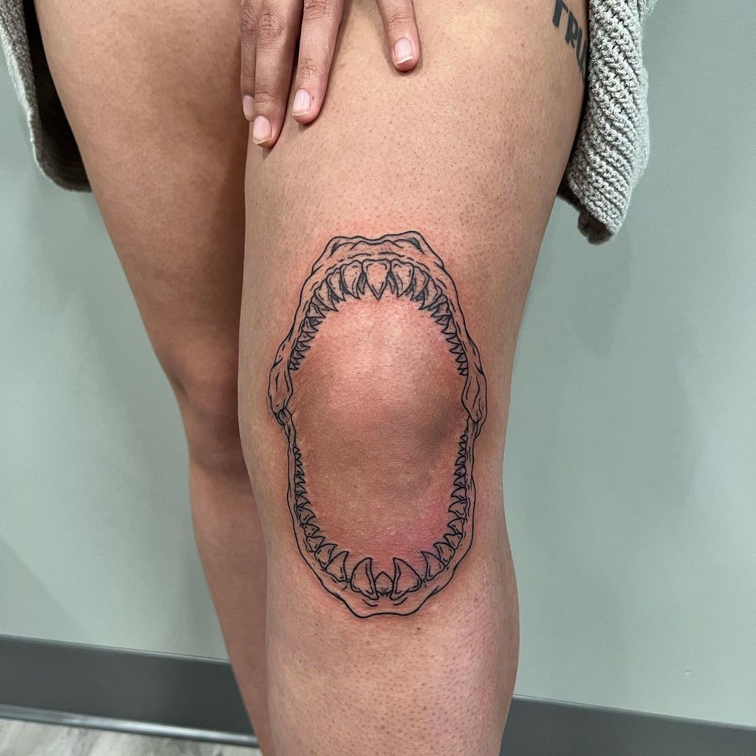 Knee Tattoo 